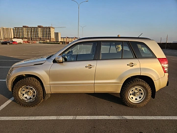 Suzuki Grand Vitara, 2008г, полный привод, механика