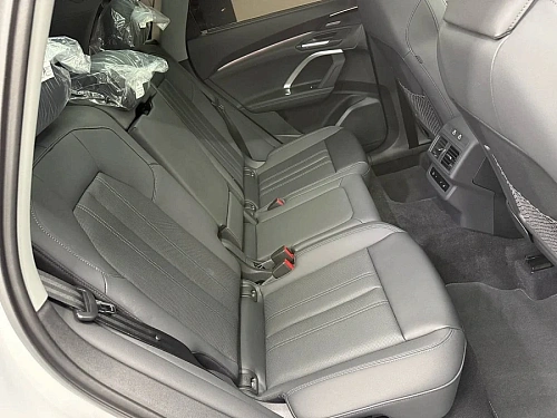 Audi Q5, 2025г, полный привод, робот