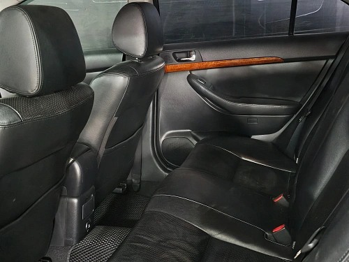 Toyota Avensis, 2007г, передний привод, автомат