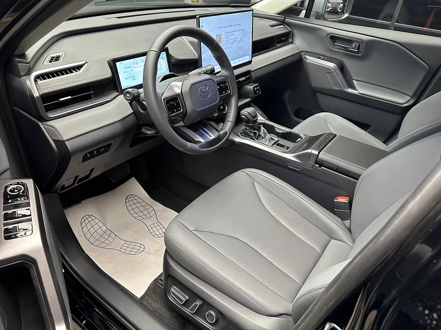 Toyota RAV4, 2026г., полный привод, вариатор