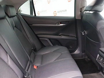 Toyota Camry, 2021г, передний привод, автомат