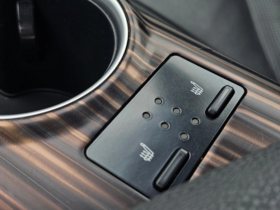 Toyota Camry, 2020г., передний привод, автомат