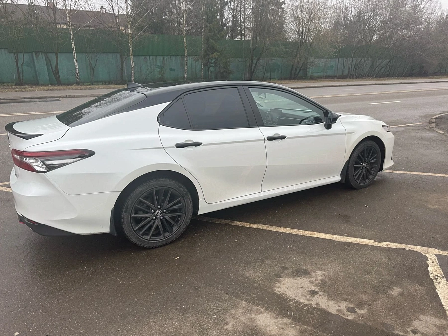 Toyota Camry, 2022г., передний привод, автомат