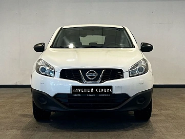 Nissan Qashqai, 2013г, передний привод, автомат