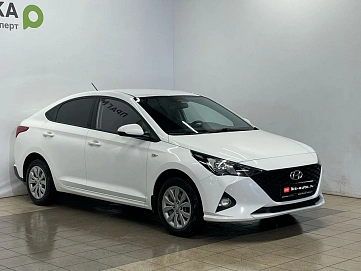 Hyundai Solaris, 2020г., передний привод, механика
