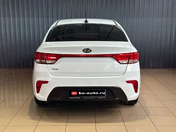 Kia Rio, 2018г., передний привод, автомат