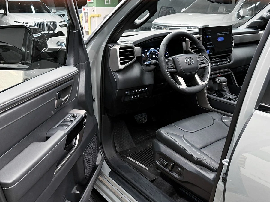 Toyota Sequoia, 2025г., полный привод, автомат