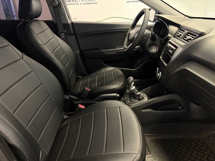 Kia Rio, 2011г., передний привод, механика
