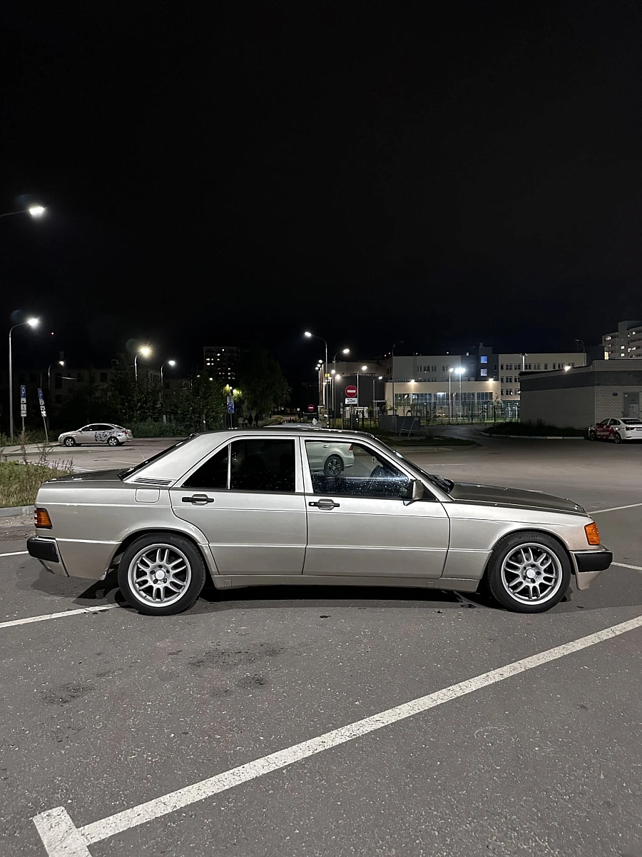 Mercedes-Benz 190 (W201), 1989г., задний привод, автомат