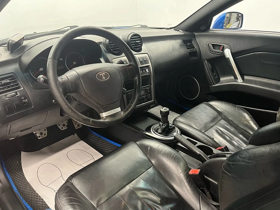 Hyundai Tiburon, 2004г., передний привод, механика