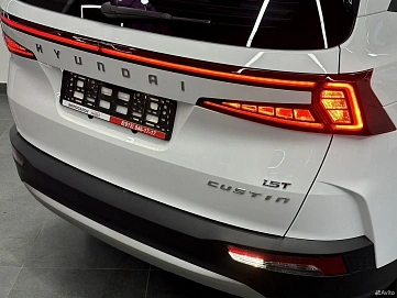 Hyundai Custin, 2024г, передний привод, автомат