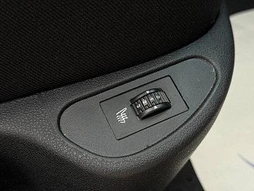 Peugeot 308, 2011г, передний привод, механика