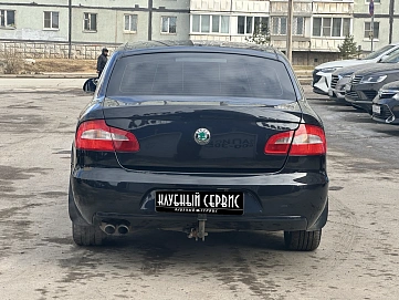 Skoda Superb, 2011г, передний привод, робот