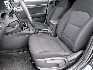 Hyundai Elantra, 2018г, передний привод, автомат
