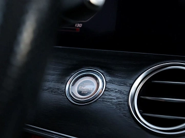 Mercedes-Benz E-Класс, 2018г, полный привод, автомат