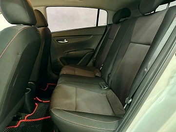 Kia , 2021г., передний привод, автомат
