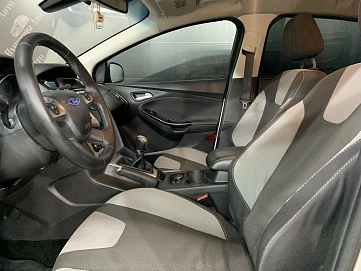 Ford Focus, 2013г, передний привод, механика