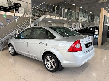 Ford Focus, 2010г, передний привод, механика