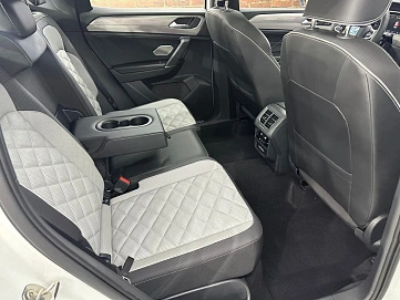 Volkswagen Tayron, 2024г, полный привод, робот