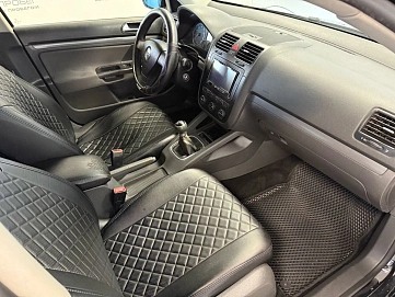 Volkswagen Jetta, 2009г., передний привод, механика