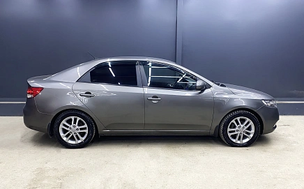 Kia Cerato, 2010г, передний привод, механика