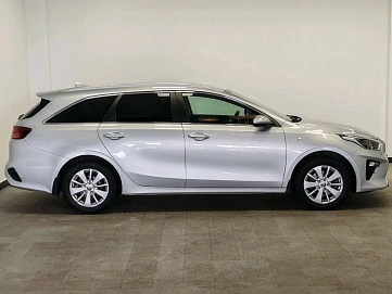 Kia Ceed, 2020г, передний привод, автомат