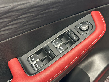 Geely Coolray, 2023г, передний привод, робот