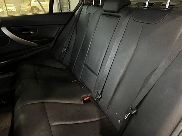 BMW 3 серии, 2015г, задний привод, автомат