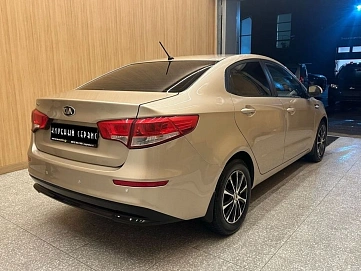 Kia Rio, 2015г, передний привод, автомат