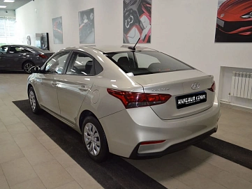 Hyundai Solaris, 2019г, передний привод, автомат