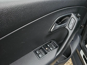 Volkswagen Polo, 2016г, передний привод, автомат