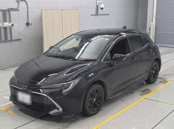 Toyota Corolla, 2022г., передний привод, вариатор