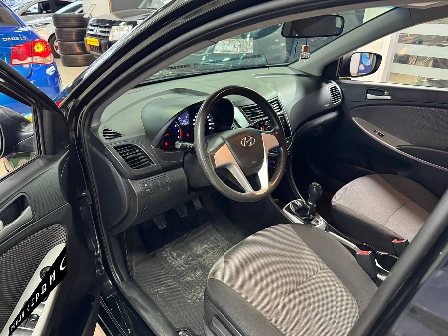 Hyundai Solaris, 2013г., передний привод, механика