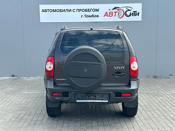 Chevrolet Niva, 2015г, полный привод, механика