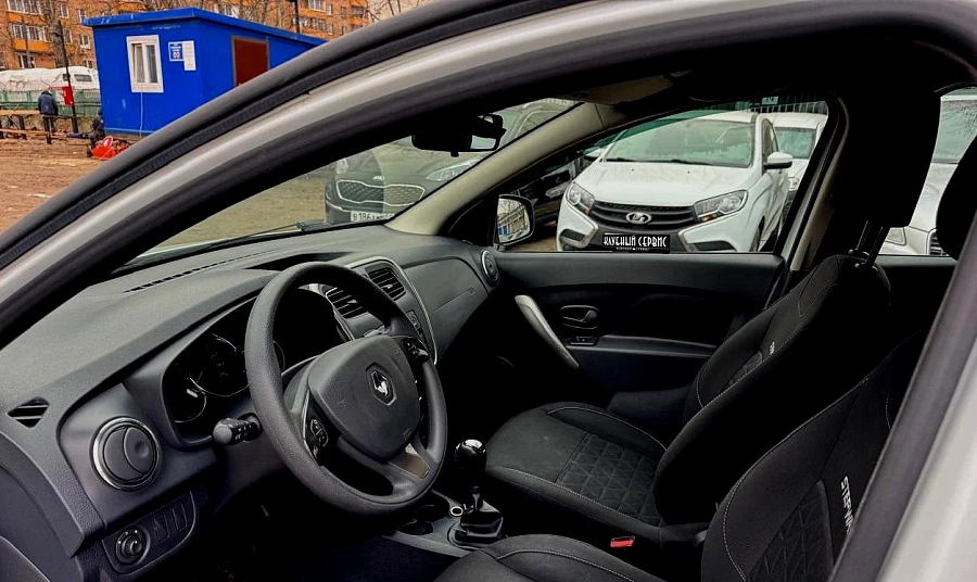 Renault Sandero, 2018г., передний привод, автомат