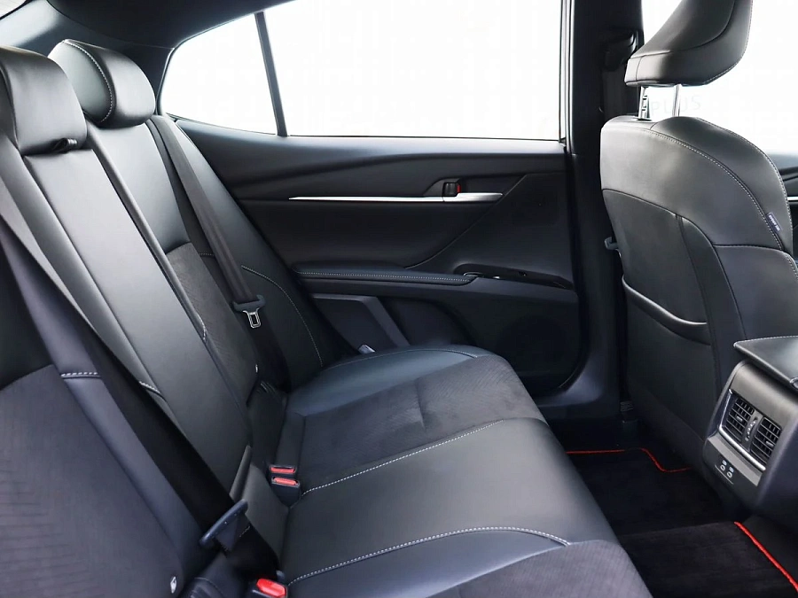 Toyota Camry, 2024г., передний привод, вариатор