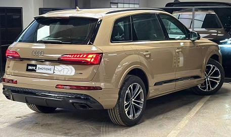Audi Q7, 2025г, полный привод, автомат