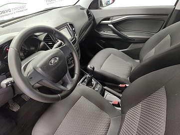 Lada (ВАЗ) Vesta, 2017г, передний привод, механика