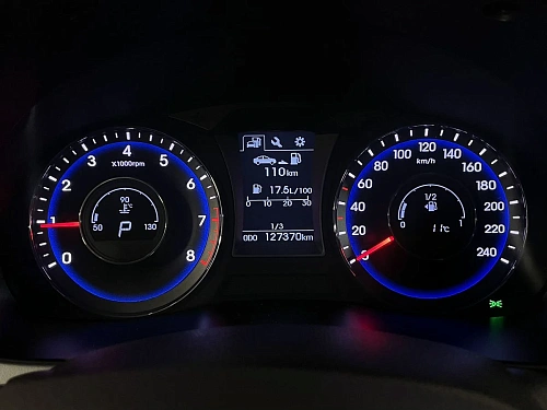 Hyundai i40, 2015г, передний привод, автомат