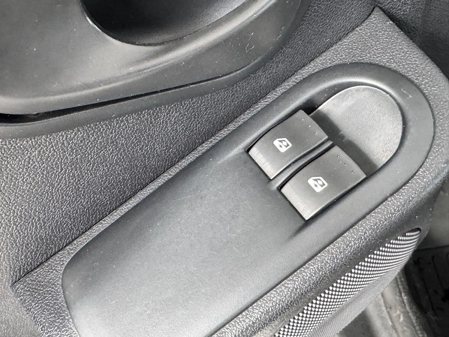 Renault Duster, 2012г., передний привод, механика