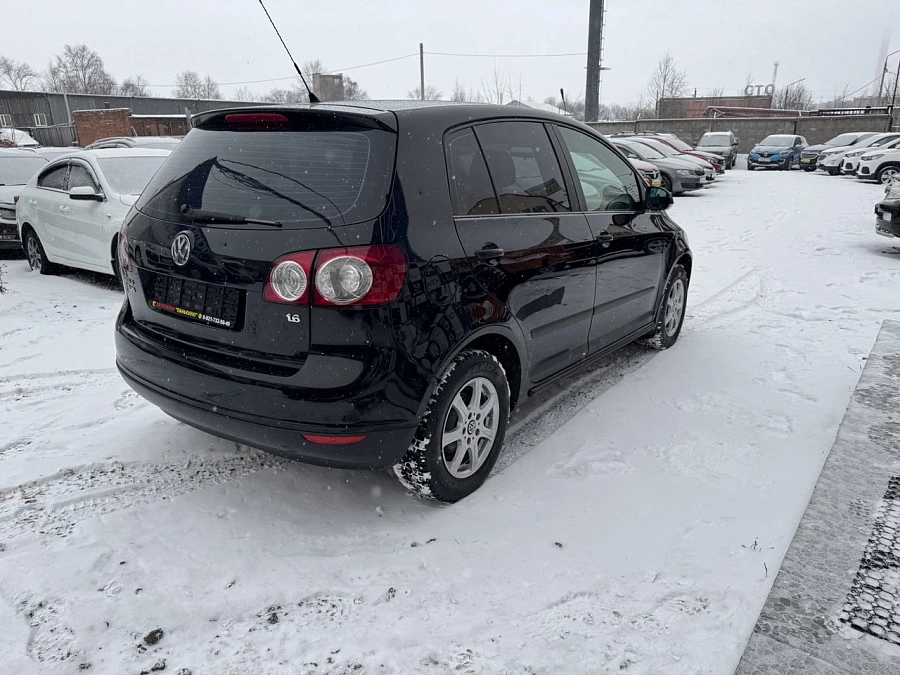 Volkswagen Golf Plus, 2008г., передний привод, автомат