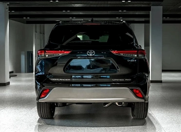 Toyota Highlander, 2025г, полный привод, автомат