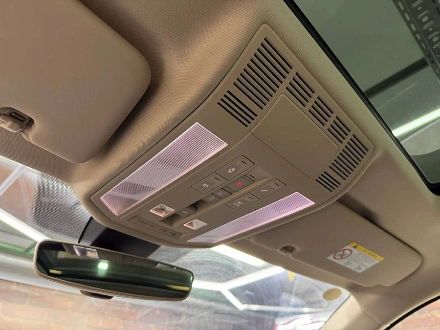 Volkswagen Touareg, 2025г., полный привод, автомат