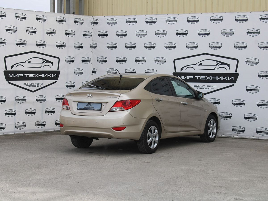 Hyundai Solaris, 2011г., передний привод, механика