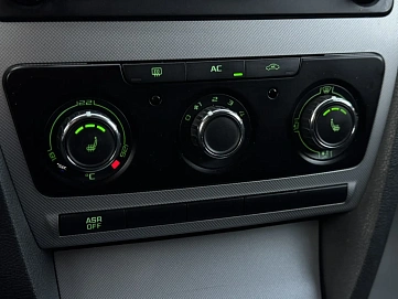 Skoda Octavia, 2009г, передний привод, механика