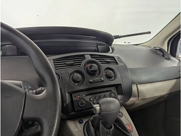 Renault Scenic, 2005г, передний привод, автомат