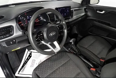 Kia Rio, 2021г, передний привод, вариатор