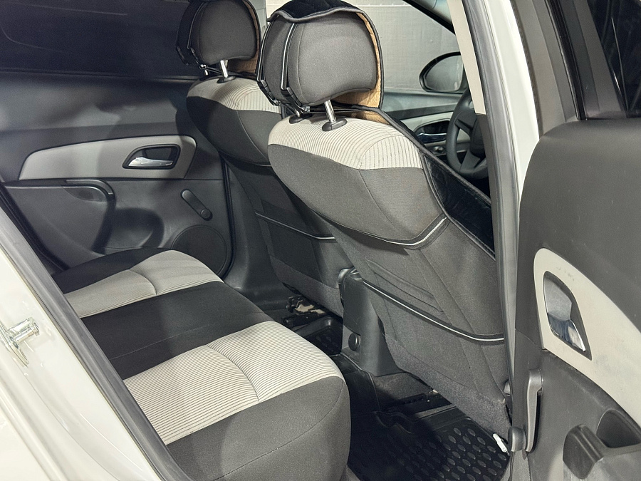 Chevrolet Cruze, 2014г., передний привод, механика