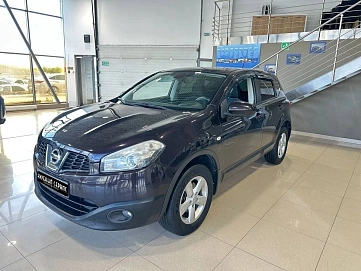 Nissan Qashqai, 2010г, передний привод, механика