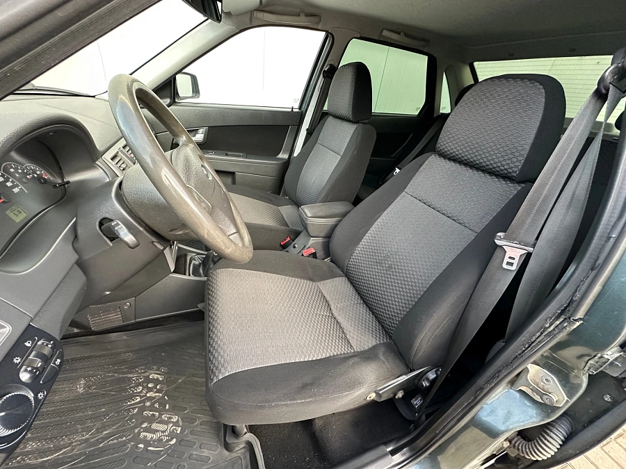 Lada (ВАЗ) Priora, 2011г., передний привод, механика